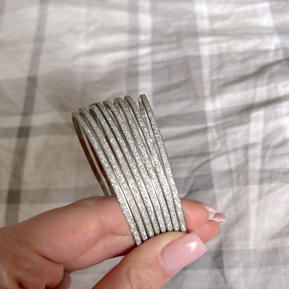 Bangles